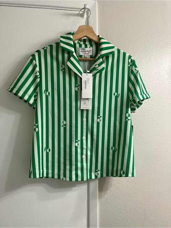 Hvn Other - Green & White Striped Short-Sleeve Button-Down Shirt by Boden